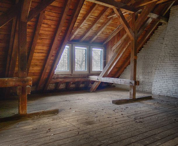 Dachboden entrümpeln Berlin – das übernehmen wir